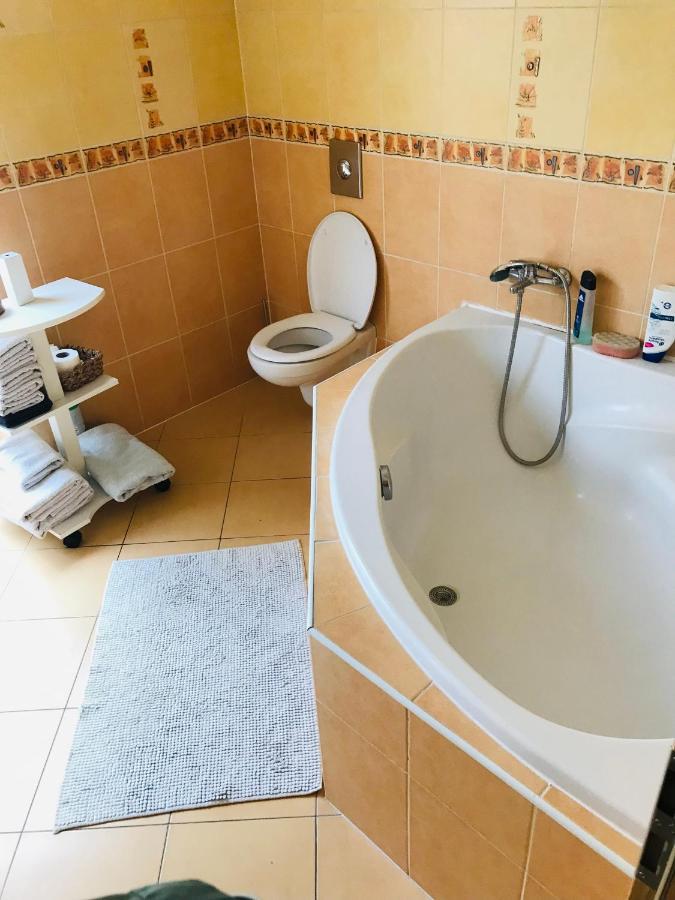 Dům na přespání grilovačku a pohodu Bast Exteriér fotografie